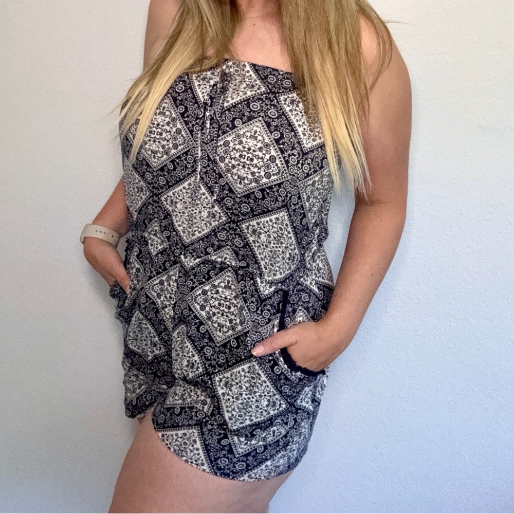 Trixxi Black and White Patterned Romper